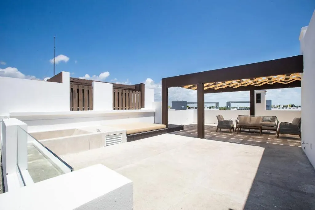 4 Bed/3Bath Penthouse Lorena Ochoa-Corasol Playa del Carmen Lägenhet